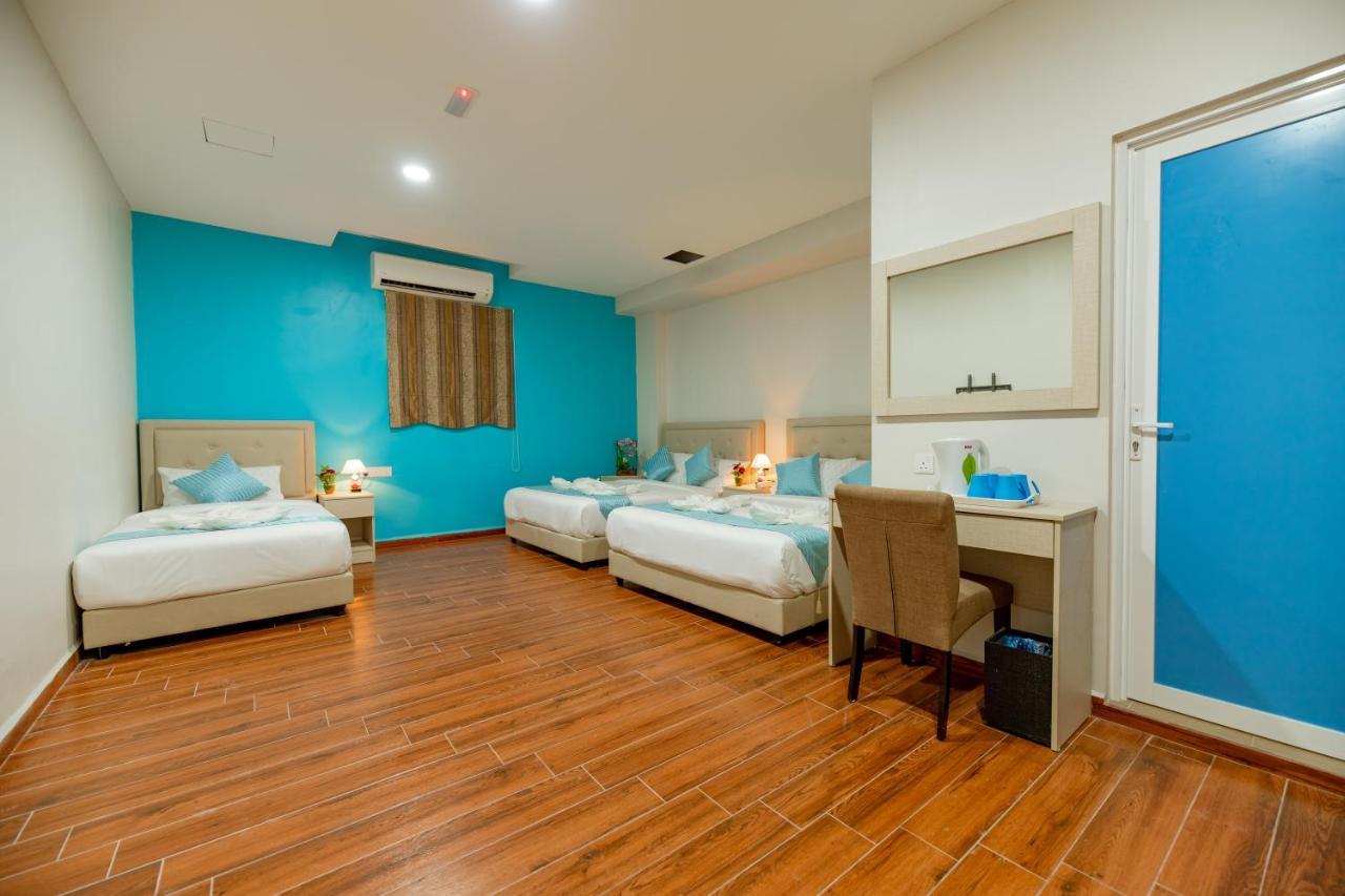 Langkawi De Bleu Hotel Kuah Esterno foto